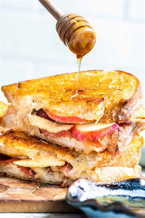 apple-bacon-grilled-cheese-sandwich-erhardts-eat image