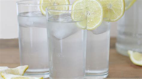 lemon-water-recipe-pillsburycom image