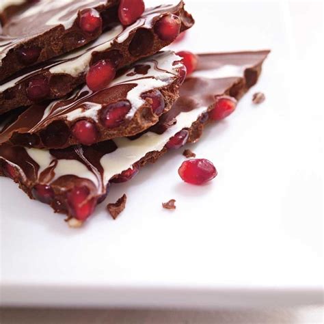 top-10-desserts-for-pomegranate-fans image