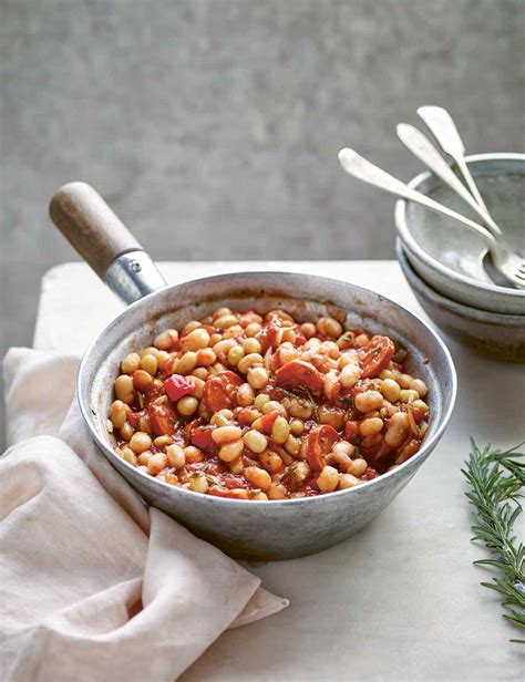 white-bean-stew-with-tomatoes-and-rosemary image