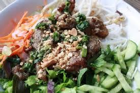real-vietnamese-recipes-bun-thit-nuong-grilled-pork image