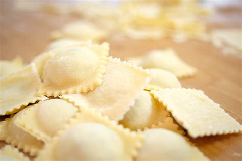 homemade-ravioli-with-pancetta-and-asparagus-eat image