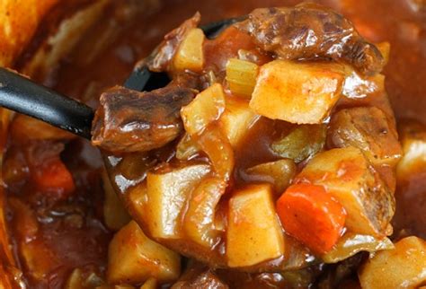 slow-cook-5-hour-oven-beef-stew-only-400-calories image