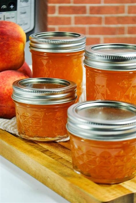easy-old-fashioned-peach-jam-baking-beauty image