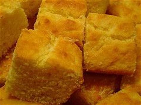 delicious-and-moist-low-fat-corn-bread image