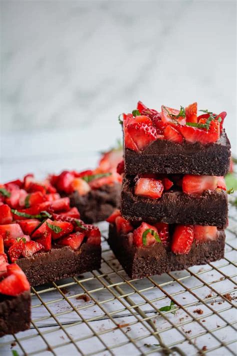 no-bake-brownies-with-chocolate-ganache-gluten-free image