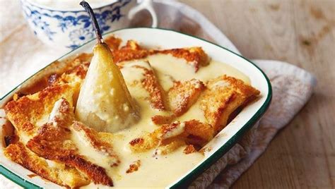 traditional-irish-bread-and-butter-pudding-foodwine image
