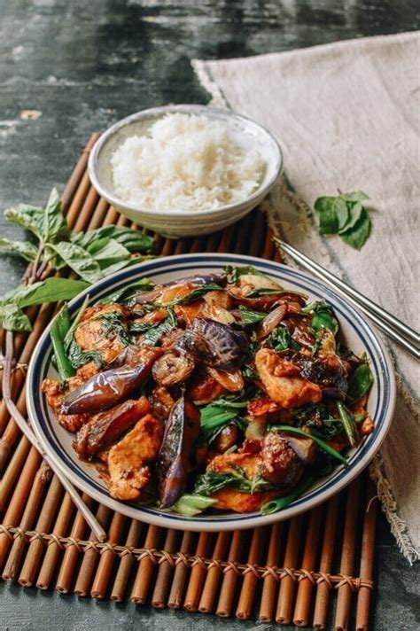 eggplant-with-thai-basil-chicken image