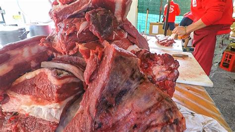 cooking-huge-blocks-of-beef-for-the-best-bollito image