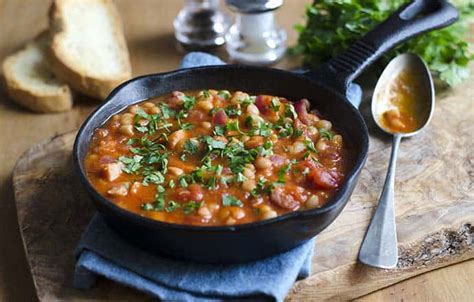 skillet-baked-beans-31-daily image