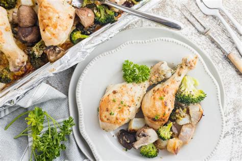 sheet-pan-chicken-and-roasted-vegetables-ketofocus image