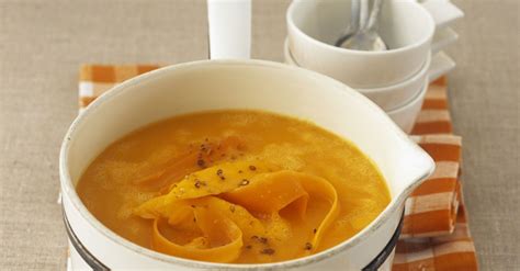carrot-and-mango-soup-recipe-eat-smarter-usa image