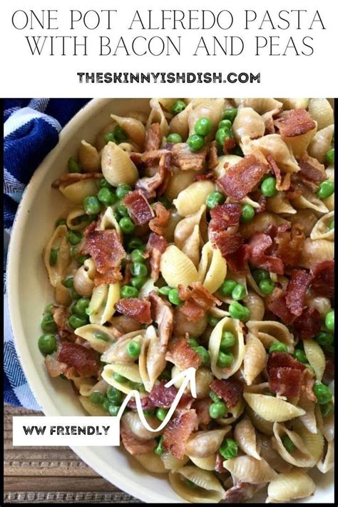 one-pot-alfredo-pasta-with-bacon-and-peas-the image