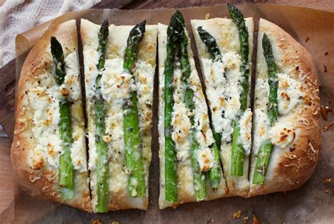 asparagus-pizza-dinner-with-julie image