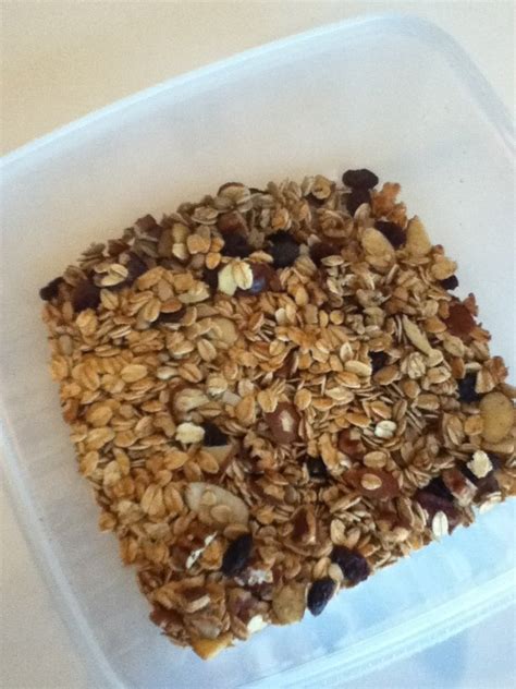 10-ways-to-eat-granola-and-how-to-make-your-own image