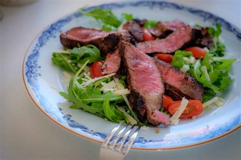 beefy-steak-salad-with-grilled-italian-cheese-croutons image