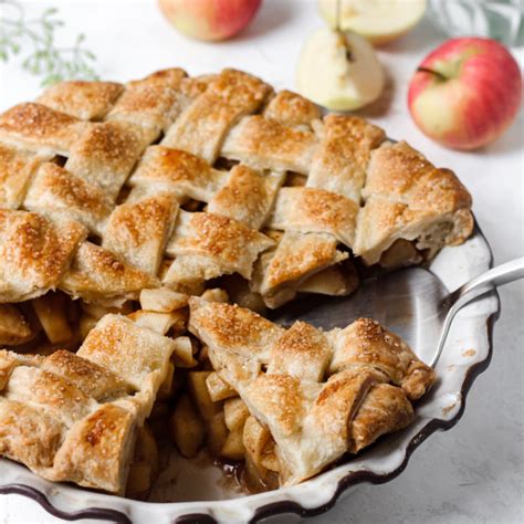 chai-apple-pie-the-sweet-occasion image