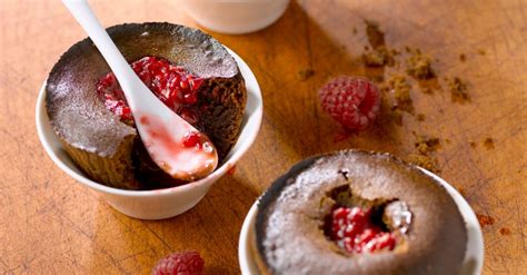 raspberry-chocolate-souffle-recipe-eat-smarter-usa image