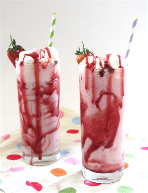 strawberry-frozen-yoghurt-milkshake-my-fussy-eater image