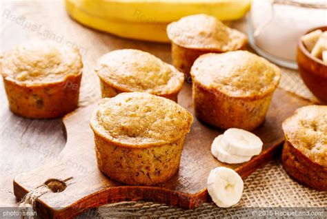 fat-free-breakfast-banana-muffins image