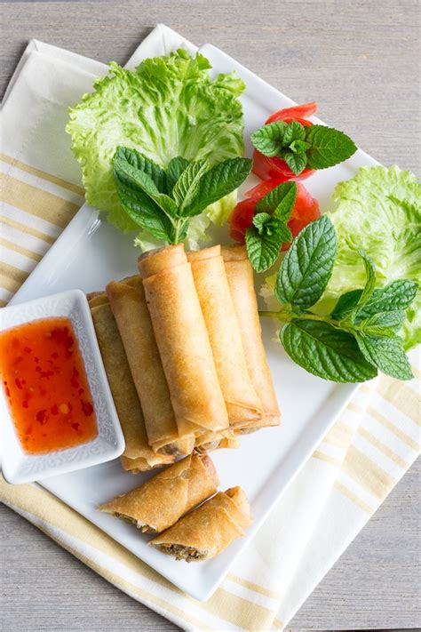 thai-fried-spring-rolls-thai-caliente image