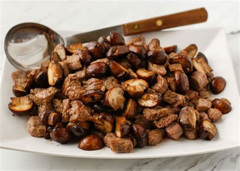 buttered-steak-bites-with-mushrooms-barefeet-in-the-kitchen image