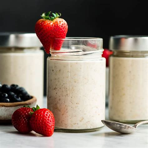 easy-overnight-oats-with-yogurt-joyfoodsunshine image