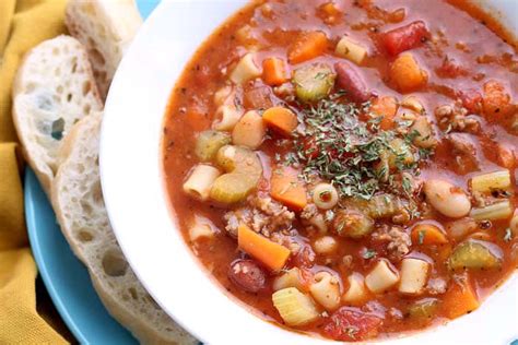 olive-garden-pasta-fagioli-soup-real-life-dinner image