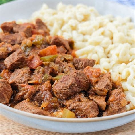 hungarian-beef-stew-marhaprklt-recipes-from-europe image