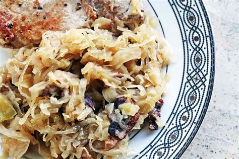 sauerkraut-with-bacon-and-apples-recipe-simply image