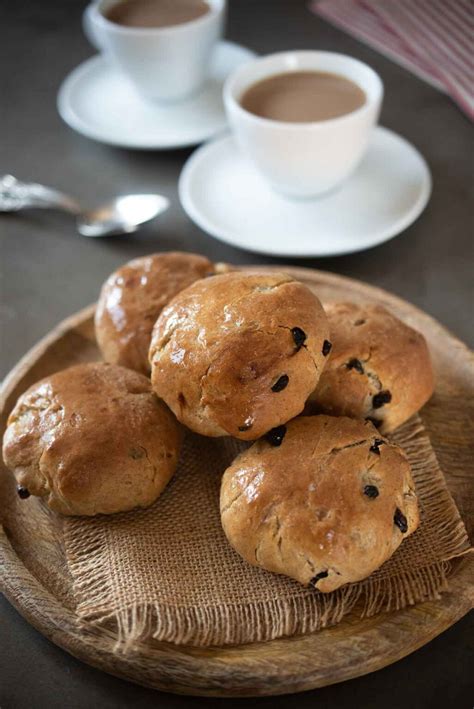 traditional-english-fruit-teacakes-culinary-ginger image