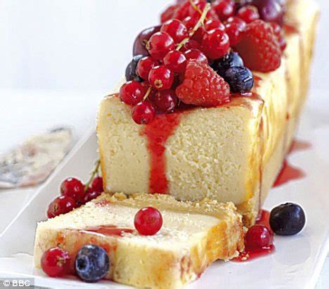 recipe-berry-shortbread-cheesecake-slice-daily-mail-online image