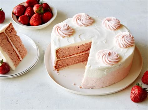 strawberry-cake-with-cream-cheese-frosting-food image