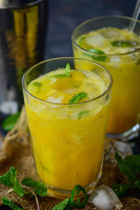 easy-mango-mojito-cocktail-recipe-whiskaffair image