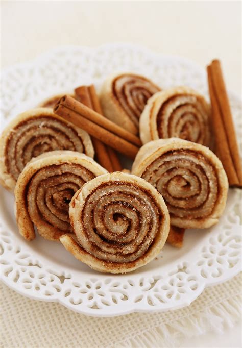 3-ingredient-cinnamon-sugar-pie-crust-cookies image
