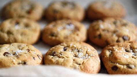 10-diabetic-cookie-recipes-that-dont-skimp-on-flavor image