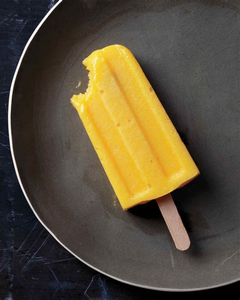 30-simple-ice-pop-recipes-that-are-perfect-for-summer image