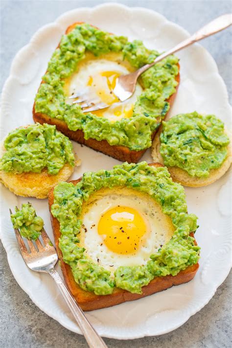 egg-in-a-hole-avocado-toast-recipe-averiecookscom image