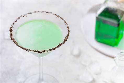 grasshopper-cocktail-recipe-the-spruce-eats image