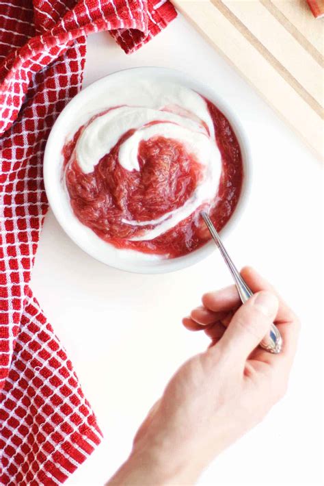 3-ingredient-small-batch-rhubarb-jam image