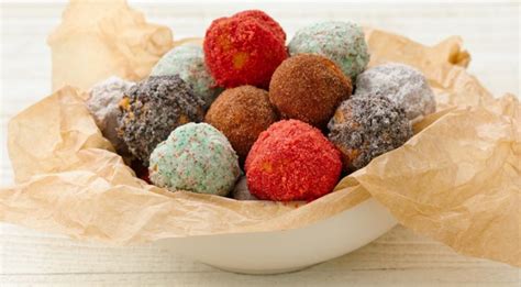 doughnut-holes-5-delicious-ways-afternoon-baking image