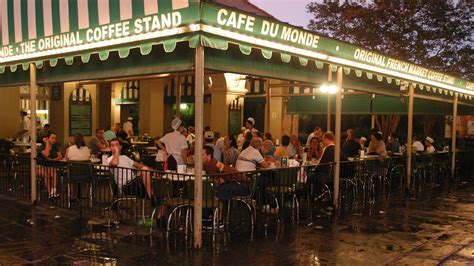 cafe-du-monde-new-orleans-french-market-coffee image