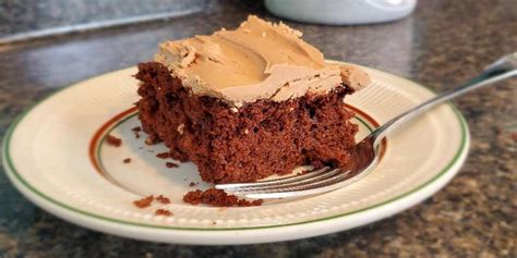 in-search-of-bill-knapps-chocolate-cake image