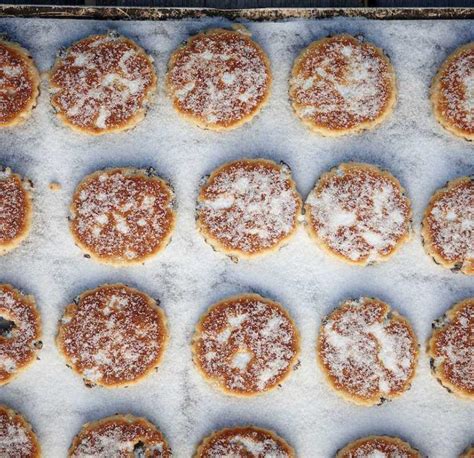 traditional-welsh-cakes-recipe-visit-wales image