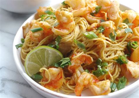 spicy-thai-shrimp-pasta-video-noble-pig image