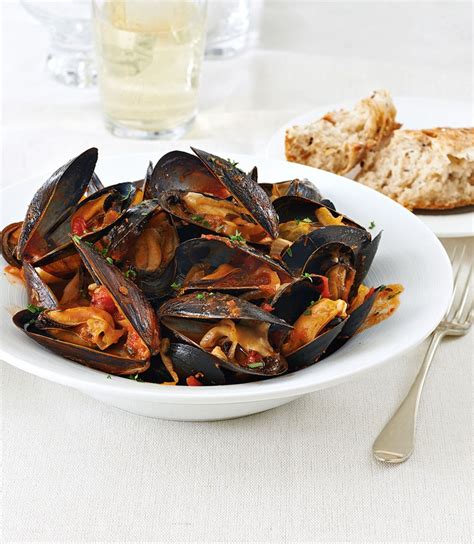 tomato-and-garlic-steamed-mussels-canadian-living image