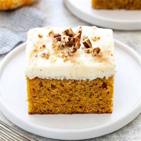 easy-pumpkin-cake-recipe-jessica-gavin image