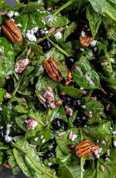 blueberry-spinach-salad-recipe-wonkywonderful image