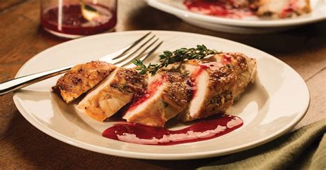 chicken-breast-supreme-with-raspberry-sauce-eat image