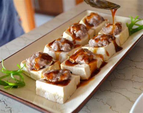 hakka-style-chinese-stuffed-tofu-the-woks-of-life image